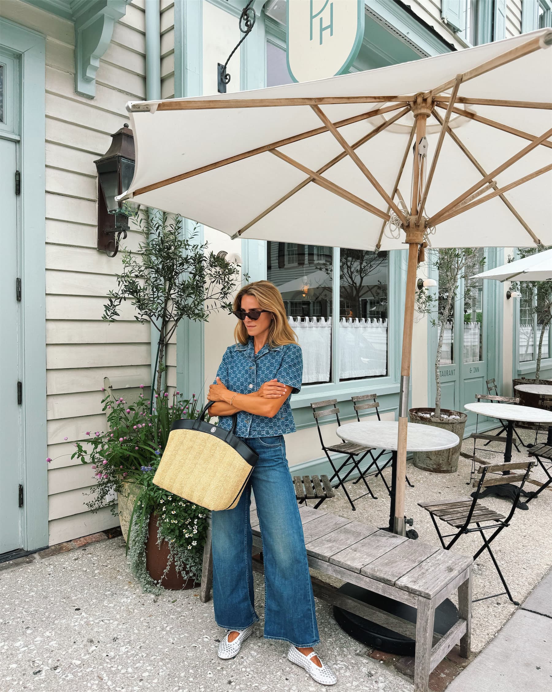 Effortless Spring Café Confidence