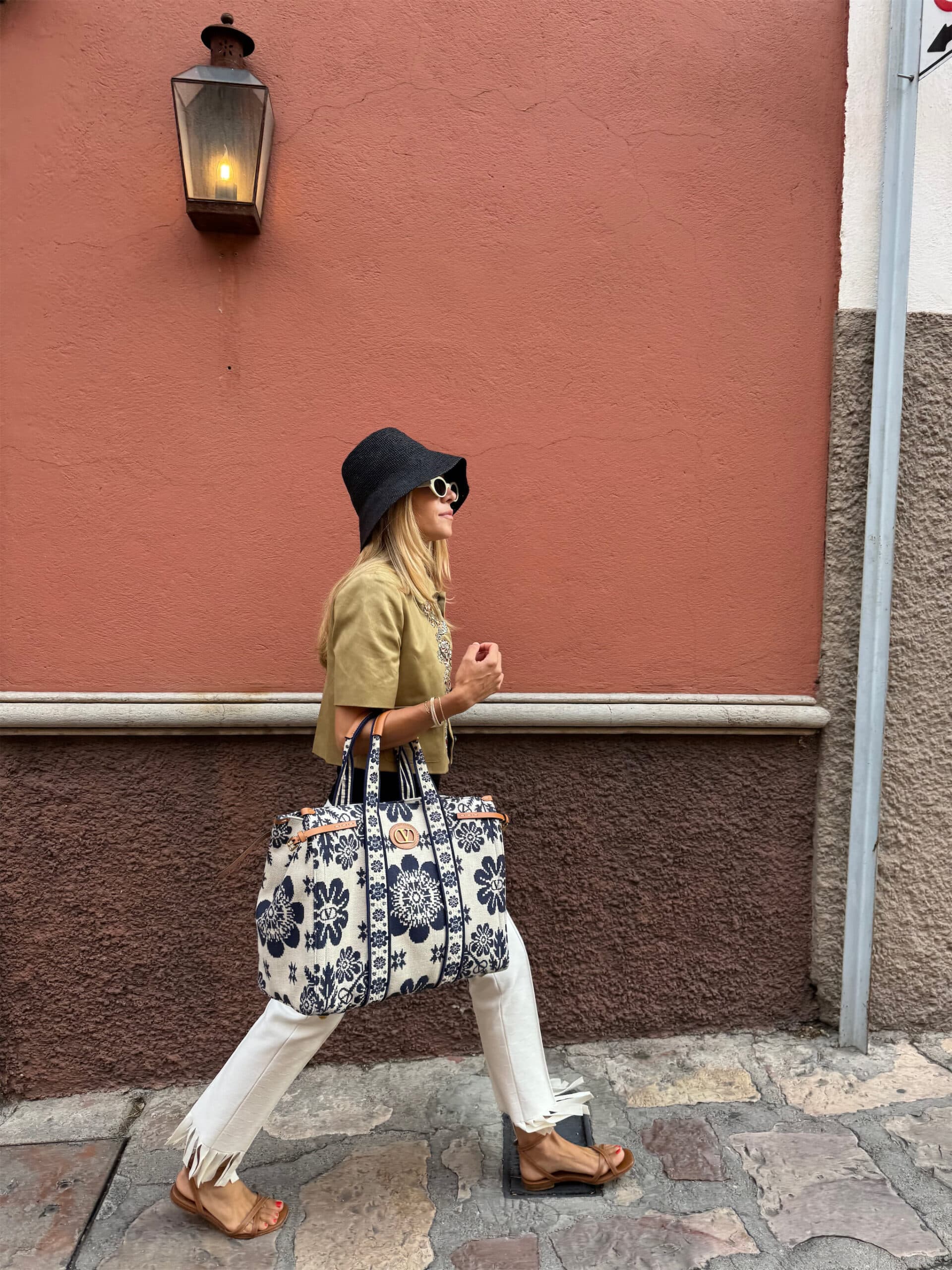 Wanderlust in Neutral Tones